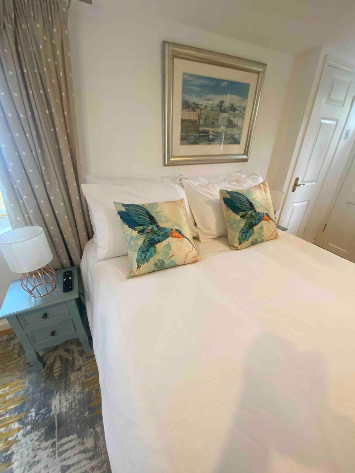 Private Entry Guesthouse Hideaway Hordle Экстерьер фото