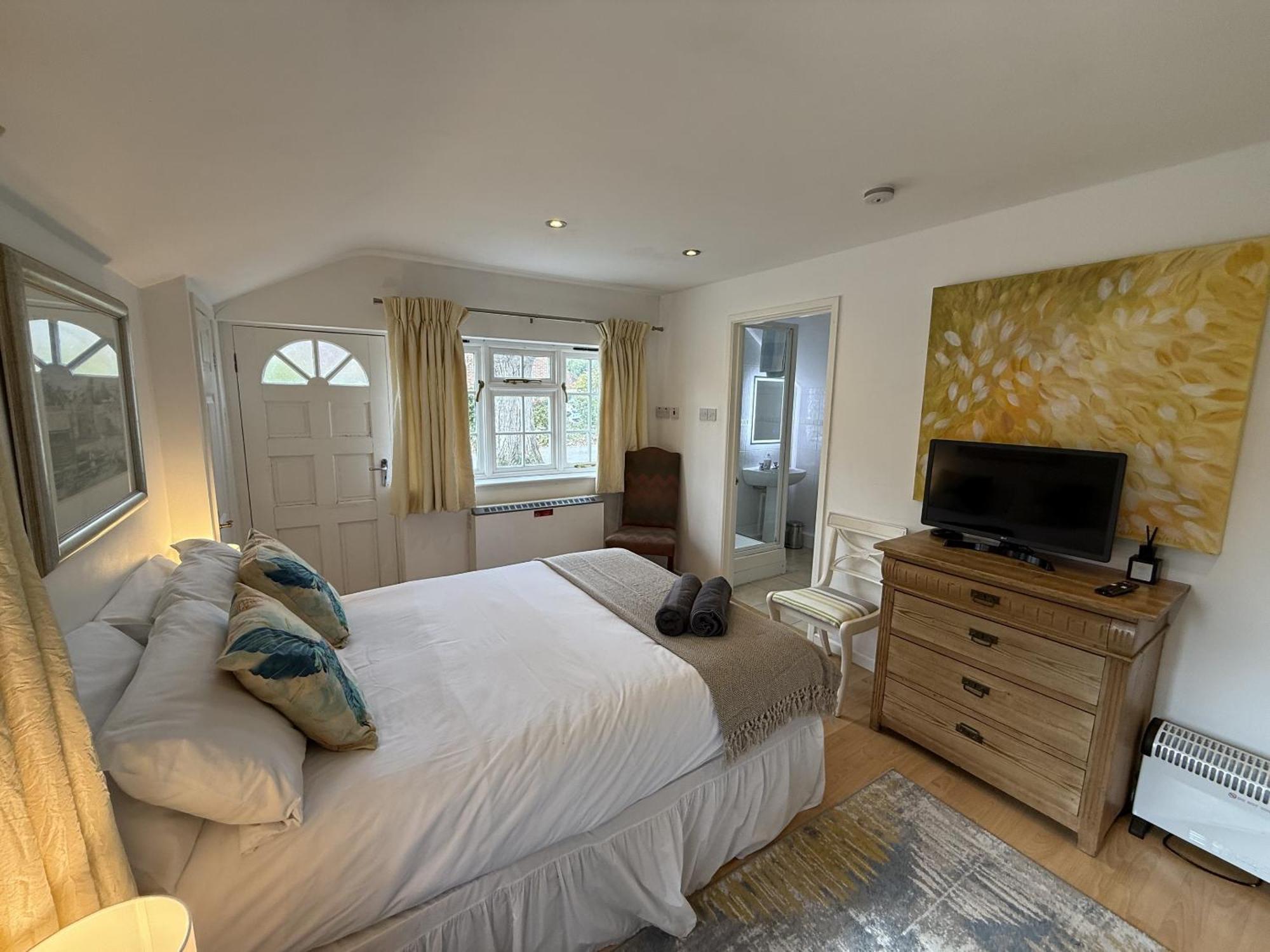Private Entry Guesthouse Hideaway Hordle Экстерьер фото